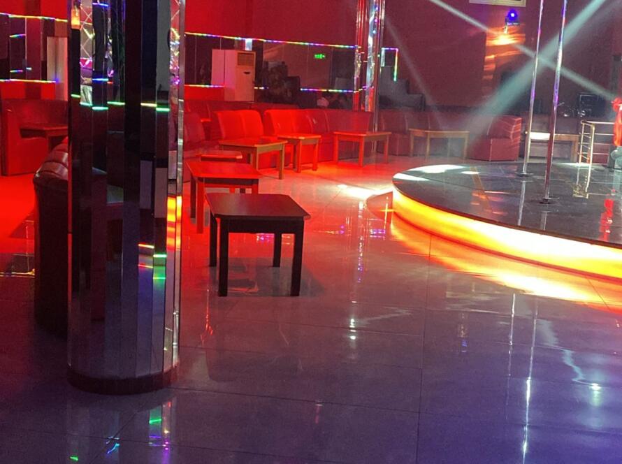 Crazy Girls Night Club İnside